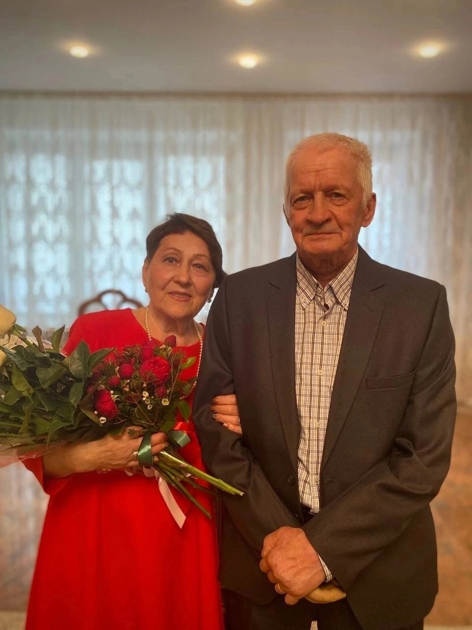 Супруги Тюриковы из Новодвинска отметили золотой свадебный юбилей .